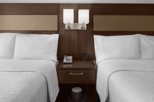 2 double beds