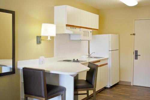 Konyha, Extended Stay America Select Suites - Chicago - Vernon Hills - Lincolnshire in Vernon Hills