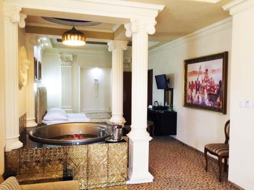 Hotel Venecia Palace - image 2