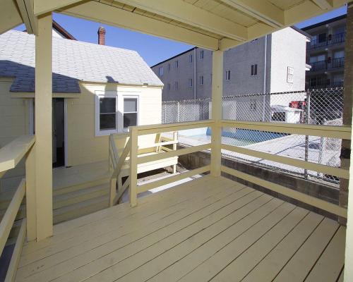 Shore Beach Houses - 38 C Lincoln Avenue - main image