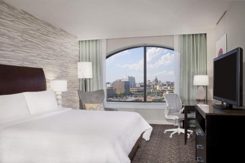 Double room, city view