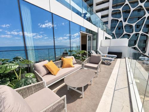GlobalStay Batumi View Beachfront Apartments 5
