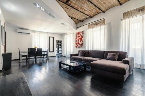 Residenza Dante in the Vatican - design apartment