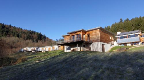 A szálláshely kívülről, VVF Les Fontaines des Vosges in Saales