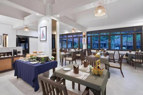 B2 Suthep Night Market Premier Resort near Pinch of Salt