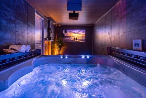 Sauna & Jacuzzi I privés I Jeux I 12 min Strasbourg gîte à louer Stutzheim-Offenheim