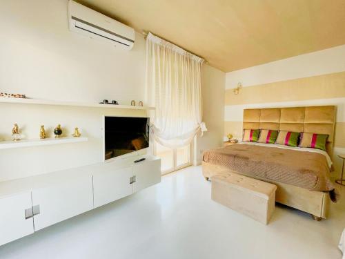 Mora Suite