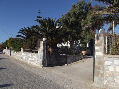  Chryssalis Garden Apartments, Pension in Naxos Chora