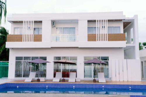 VILLA VENISE BEACH RESORt