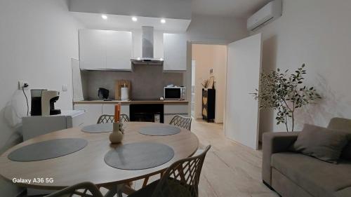 Mini suite F2
