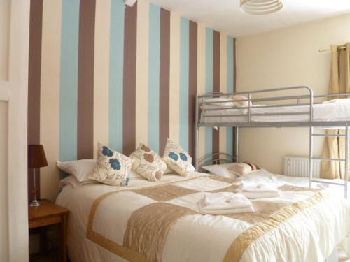 Belle Vue Hotel - image 4