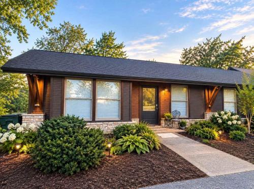 Awesome Lakehouse Unit at the Holiday Island Lodge