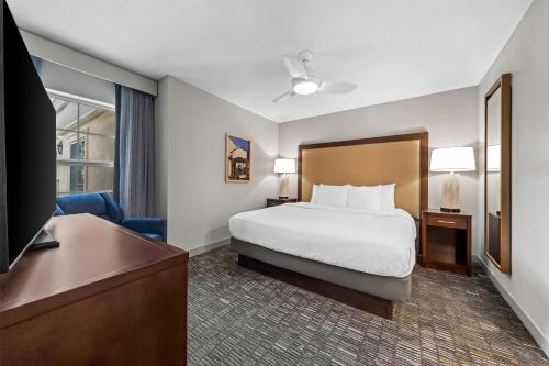 2 bedrooms, 3 beds