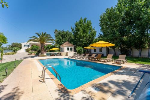 Villa Caravela by Algarve Holidays 1