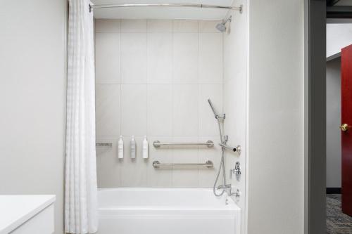 2 bedrooms, 2 beds