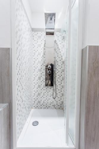 LM House 01 - image 8