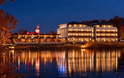. Riverside Hotel