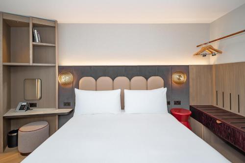 2 king beds