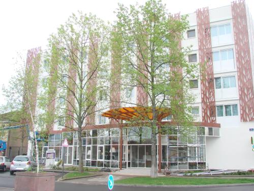 Logis Hotels Grand Hotel d'Orleans - 출입구