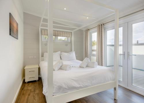 Woodside Bay Lodge Retreat 5