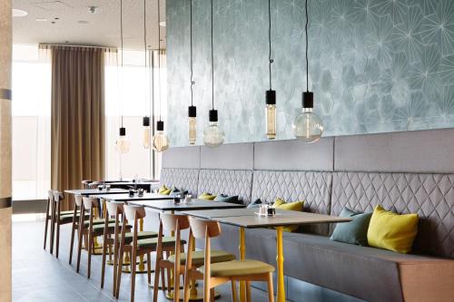 Comfort Hotel Bergen Airport - image 14