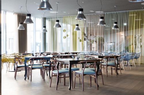 Comfort Hotel Bergen Airport - image 10