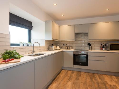 Moorgate Cottage - Ukc3380