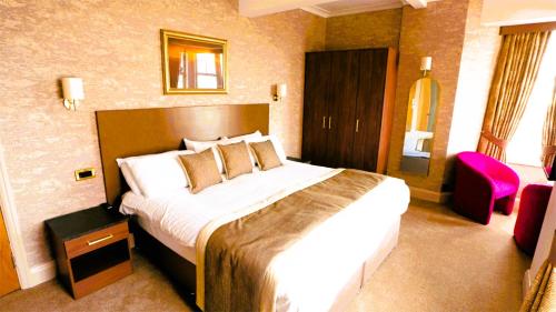 Double or twin room, deluxe, sea view