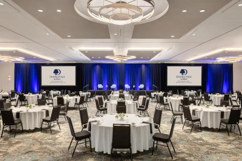غرفة الاجتماعات/الاحتفالات, DoubleTree by Hilton Hotel Bloomington - Minneapolis South in بلومينجتون