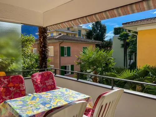 Alle Vigne, 1 Stock by HolAp SA in Ascona, Schweiz