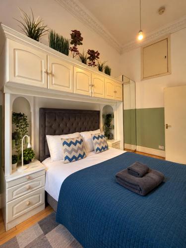 Central and affordable flat for 6 people in Zone 1 - 7 min Walking to OXFORD STREET - with Breakfast included 5