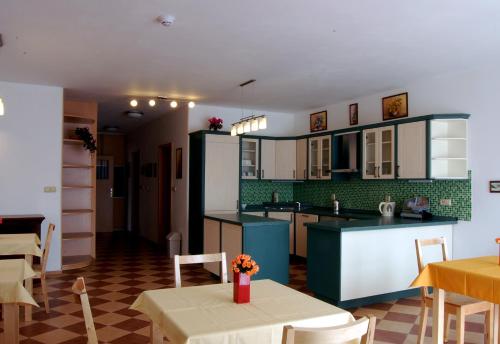 Food and beverages, Pension Camp Prager in Praha-Šeberov