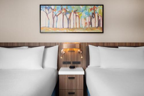 2 double beds
