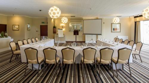 The Park Hotel - image 12