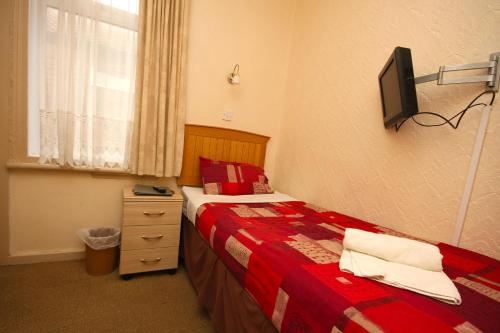 Single Room image 2