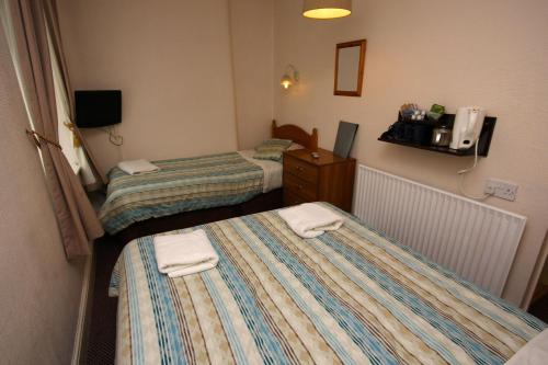 Family Room (2 Adults + 1 Child) room in Boltonia