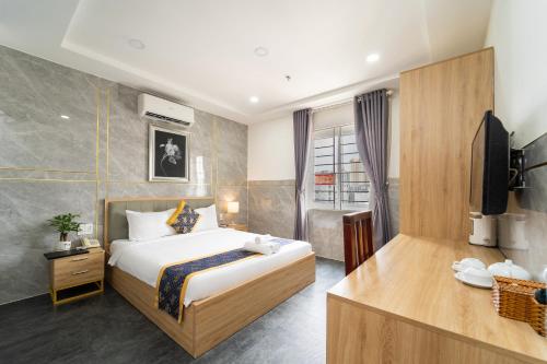 LUXURY HOTEL HAU GIANG in District 6