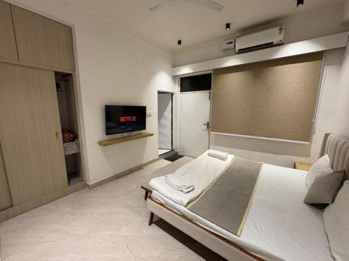 One Room in 2BHK- AC TV