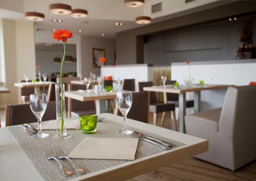 Restaurant, Strandhotel Bene in Sudstrandpromenade