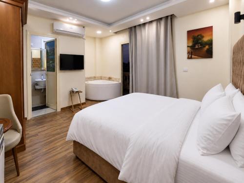 . Pyramids Gardens Hotel