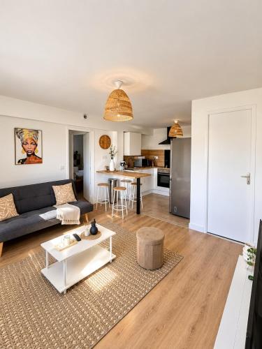 Appartement rénové quartier Sainte Croix - Location saisonnière - Oloron-Sainte-Marie
