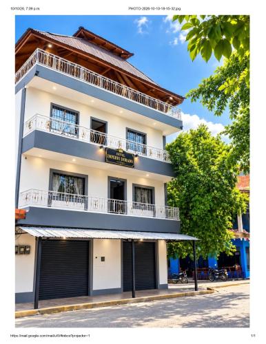 Hotel Imperio Dorado
