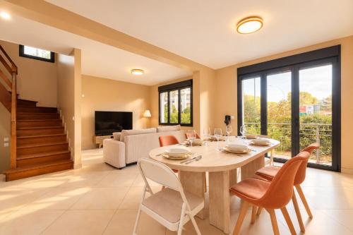 Grande maison avec jardin ensoleillé, 3 chambres - Location, gîte - L'Haÿ-les-Roses
