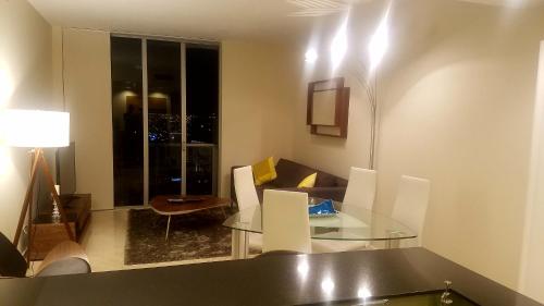 Brickell Deluxe Apartment with Free Parking thumb 3