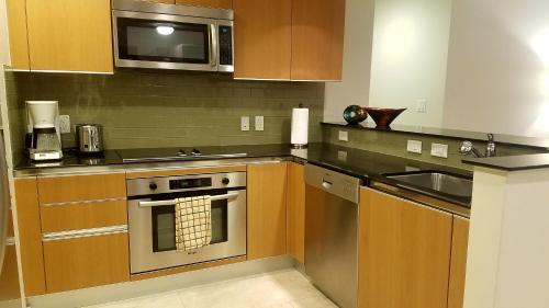 Brickell Deluxe Apartment with Free Parking detail