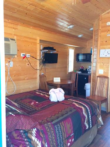 Facilities, Pio Pico Camping Resort Studio Cabin 7 in Jamul