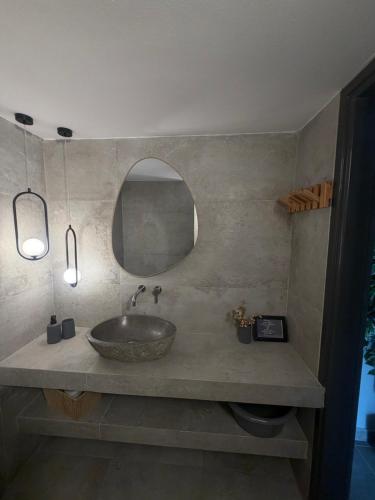 2 bedrooms, 3 beds