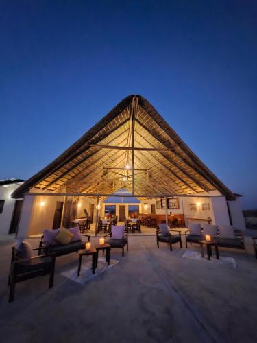 . Pi-Buddy Lodge and Bushcamp