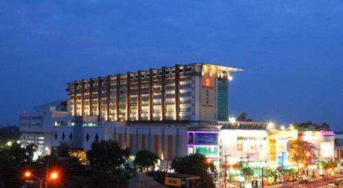 Sunee Grand Hotel&Convention Center in Ubon Ratchathani