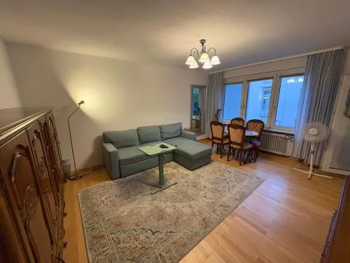 Business Flat Westend Nordend with Workspace Fast WiFi and Balcony in Frankfurt am Main, Deutschland